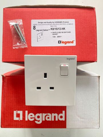 K8 白色 單位13A帶掣插座面板 圖片 3