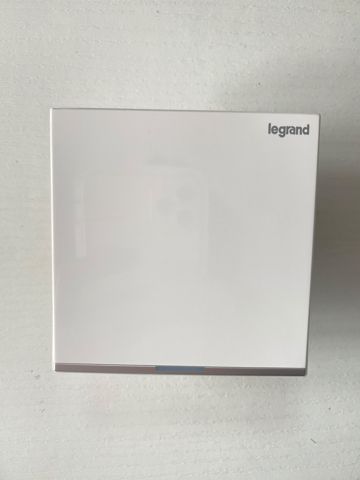 K8 白色 單位20A雙極開關掣帶琥珀指示燈（銀條）